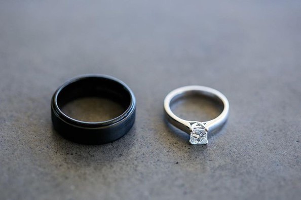 Engagement ring - Ring