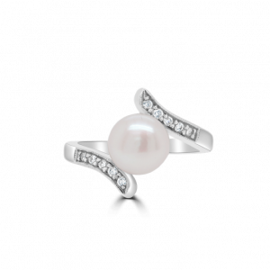 Pearl & Diamond Ring