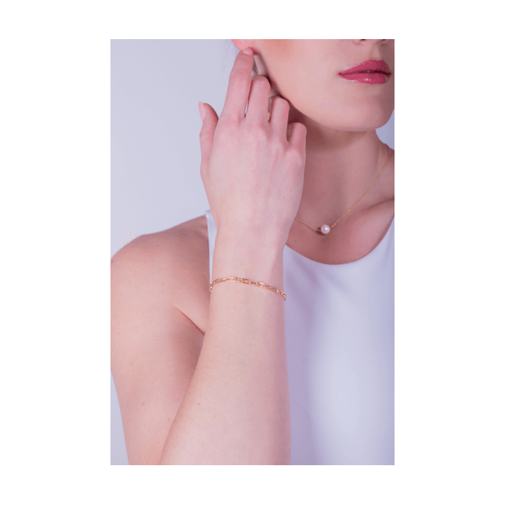 Paperclip Bracelet Simone on woman